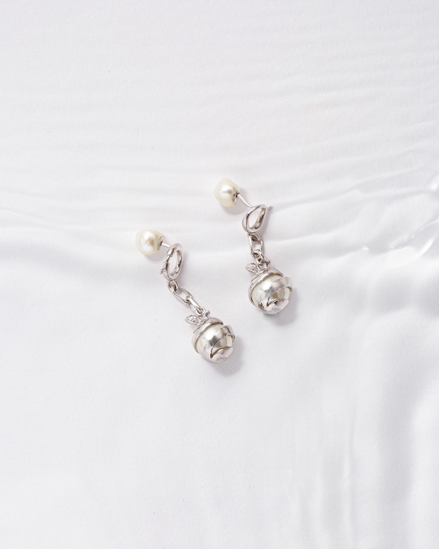 akoya pearl chain ear pierce short-LEFT