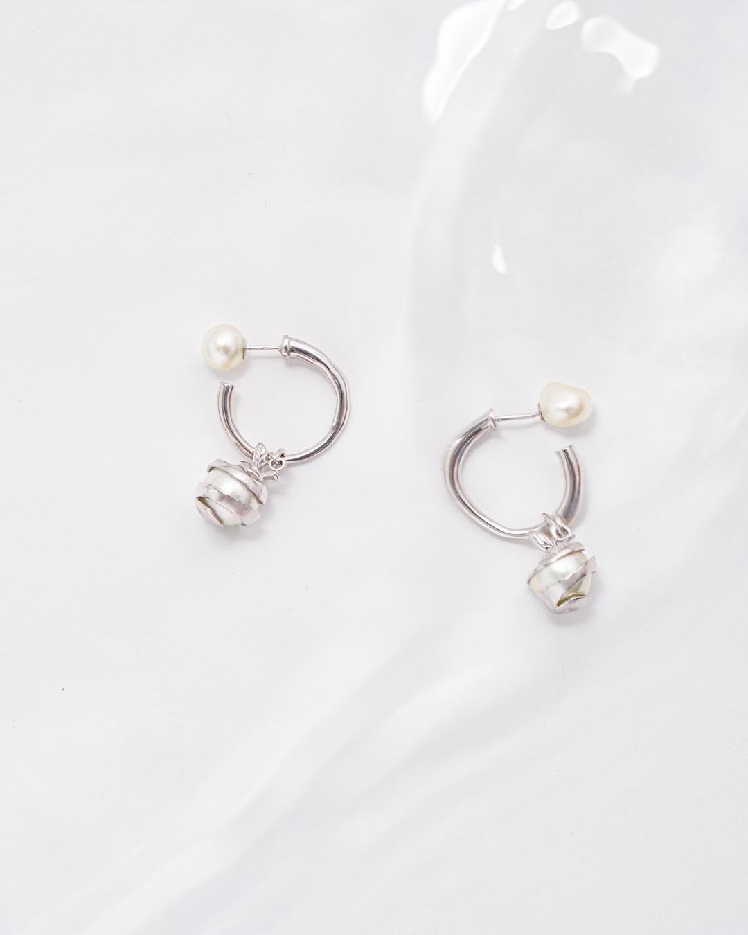 akoya pearl ring ear pierce (one piece)