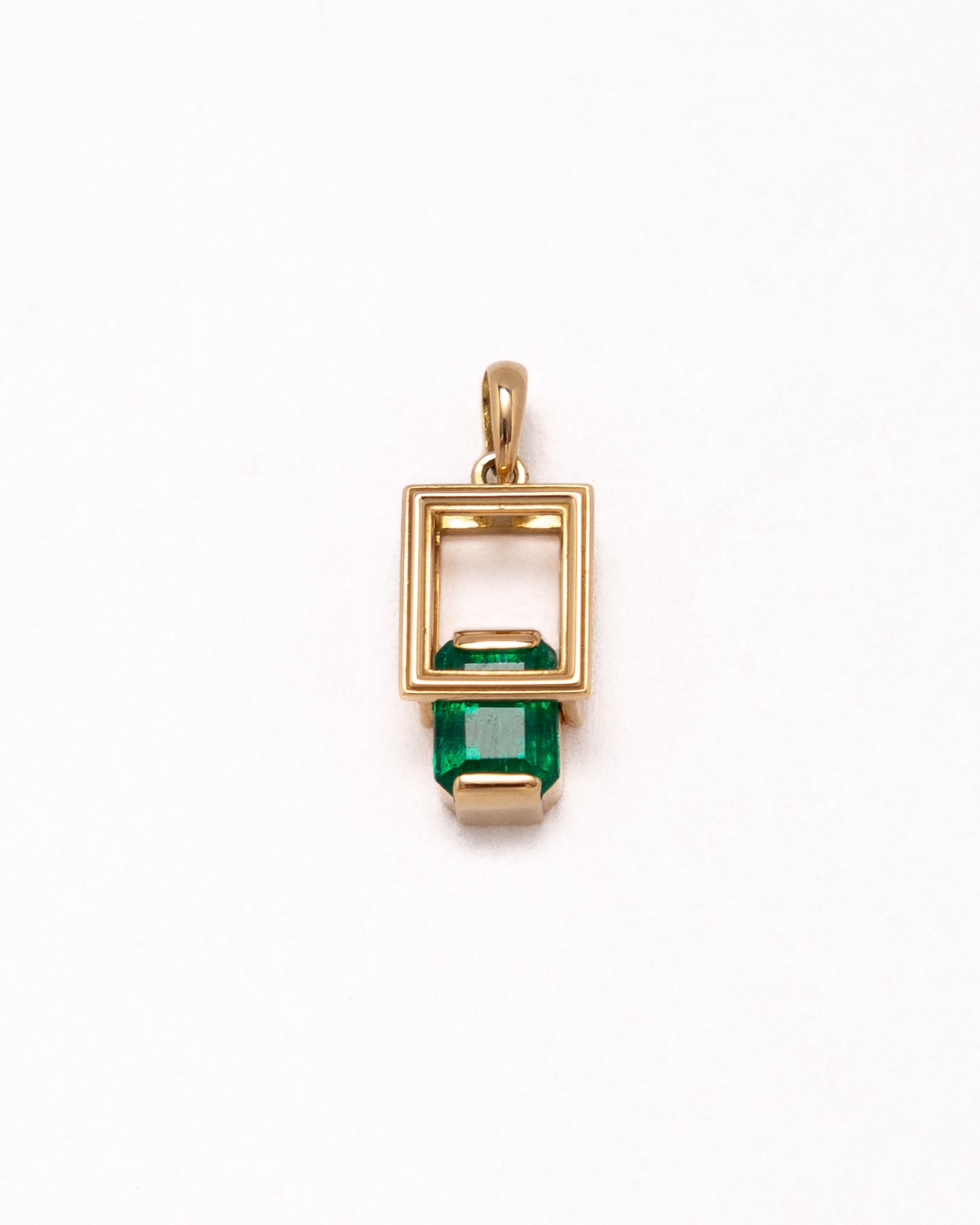 Out of frame emerald necklace 1.081ct/one of a kind(鑑別書付き)
