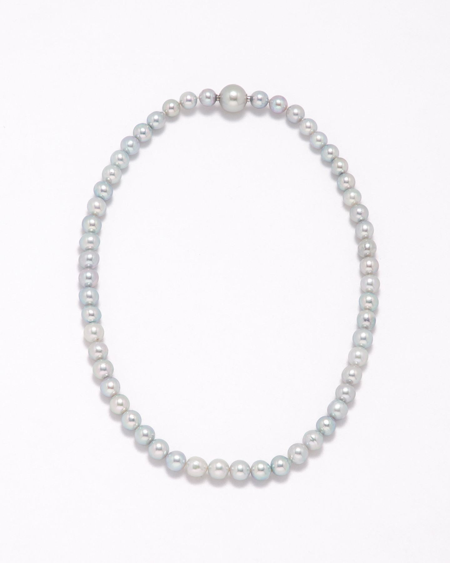 Seamless pearl necklace