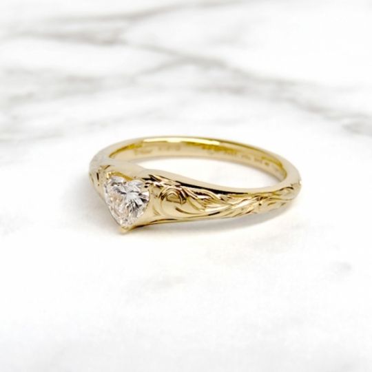 ハワイアンジュエリーHeart diamond ring「Maxi×SMOKY BLUE」K18YG|ハワイアンジュエリーブランドMaxi(マキシ)公式通販オンラインショップ