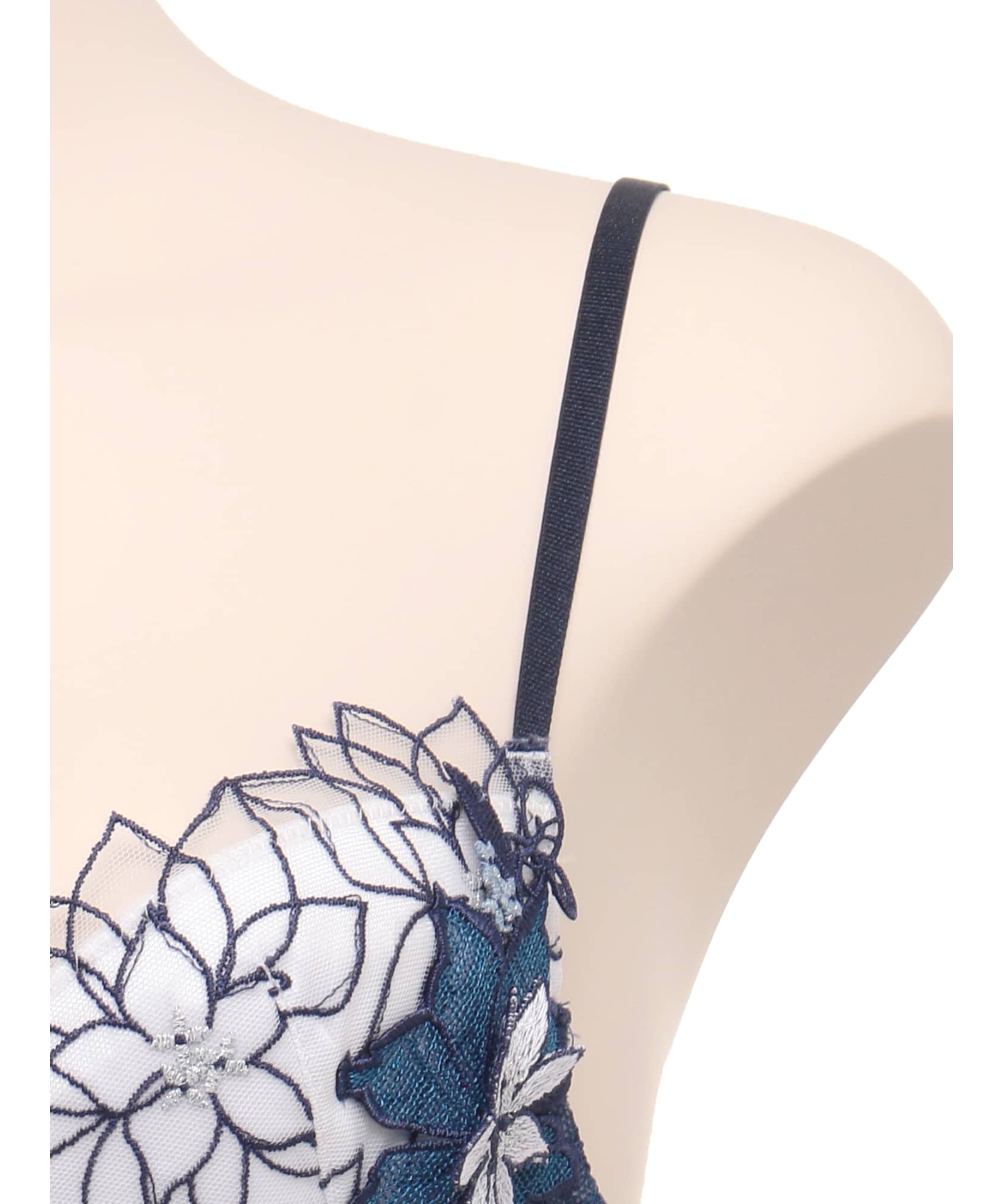 シグナス グレースシルク ブラ