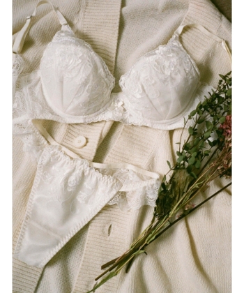 トゥインクルロージー デュベタッチ ブラ