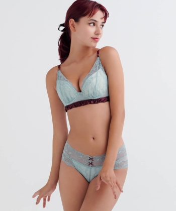 コーディネートカラー ブラ