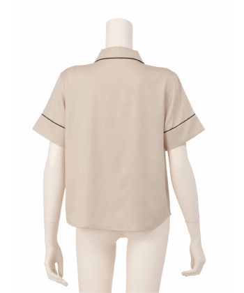 シルキーサテンスリープ 半袖トップス