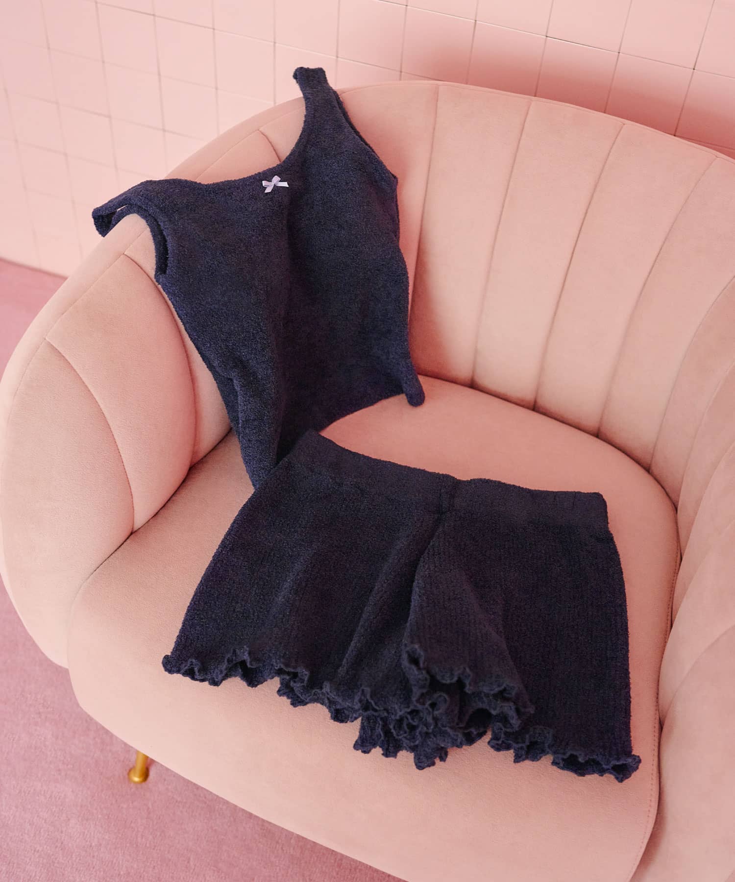 カップ付きニットセットアップ