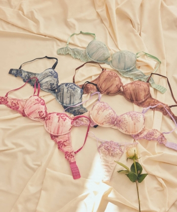 スモーキーフラワー ショーツ