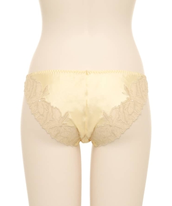 マルケトリッシュ ショーツ