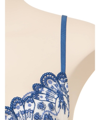 クラシカルアーチ グラマーアップ ブラ