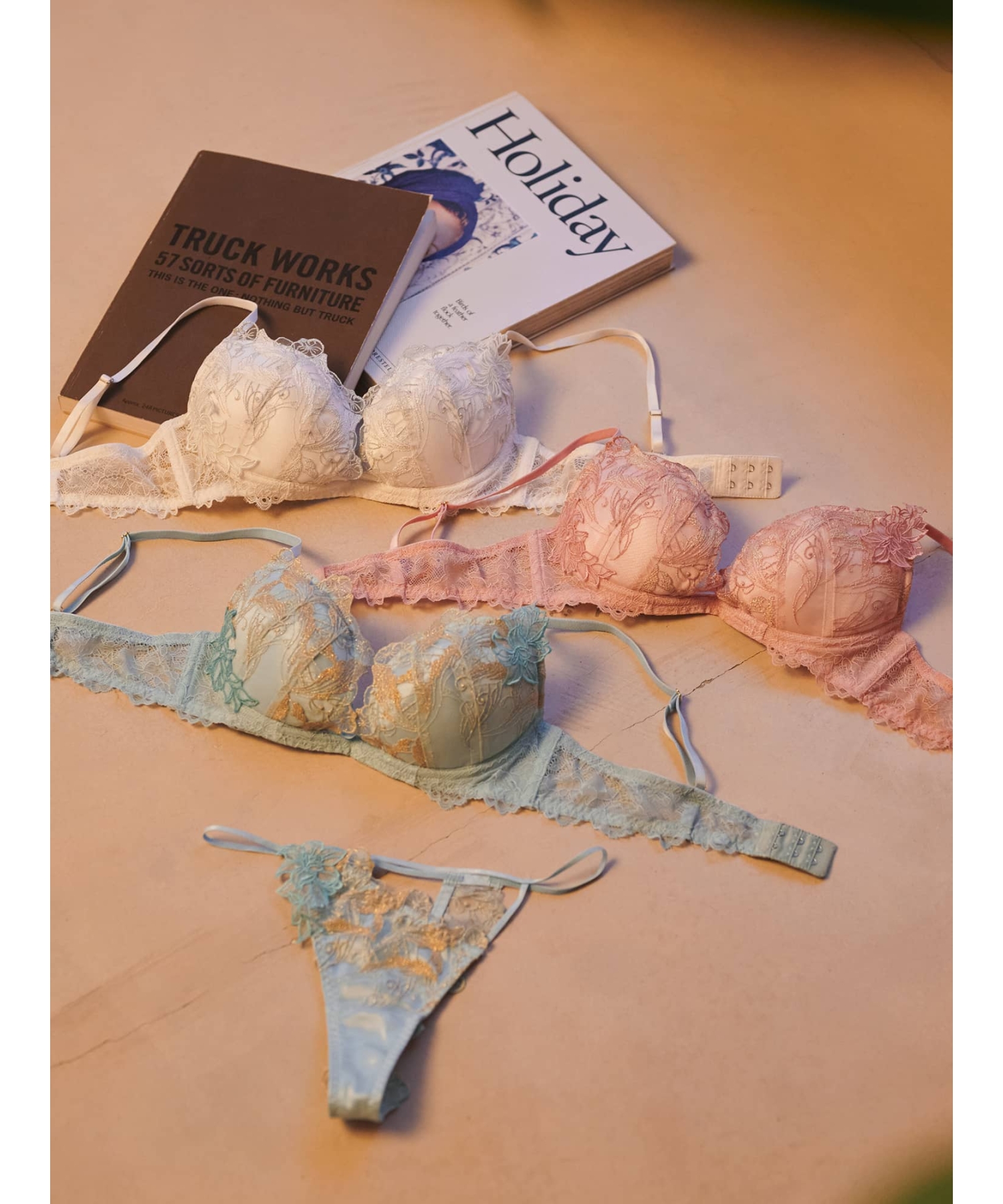 フローティングマーメイド ホットリフト ブラ