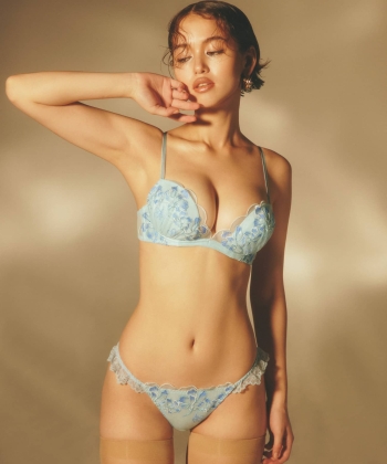 スカラップアーチ ホットリフト ブラ