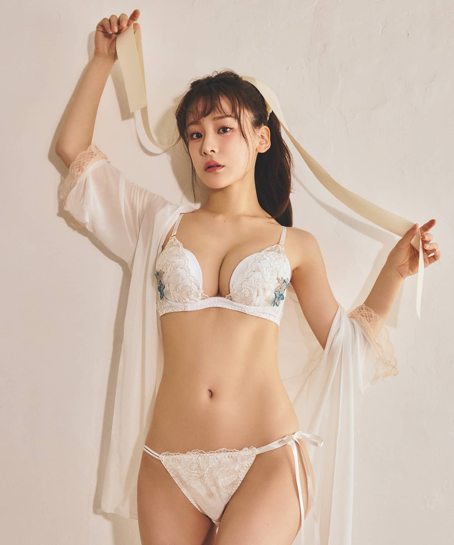 ブレッシングフラワー ホットリフト ブラ