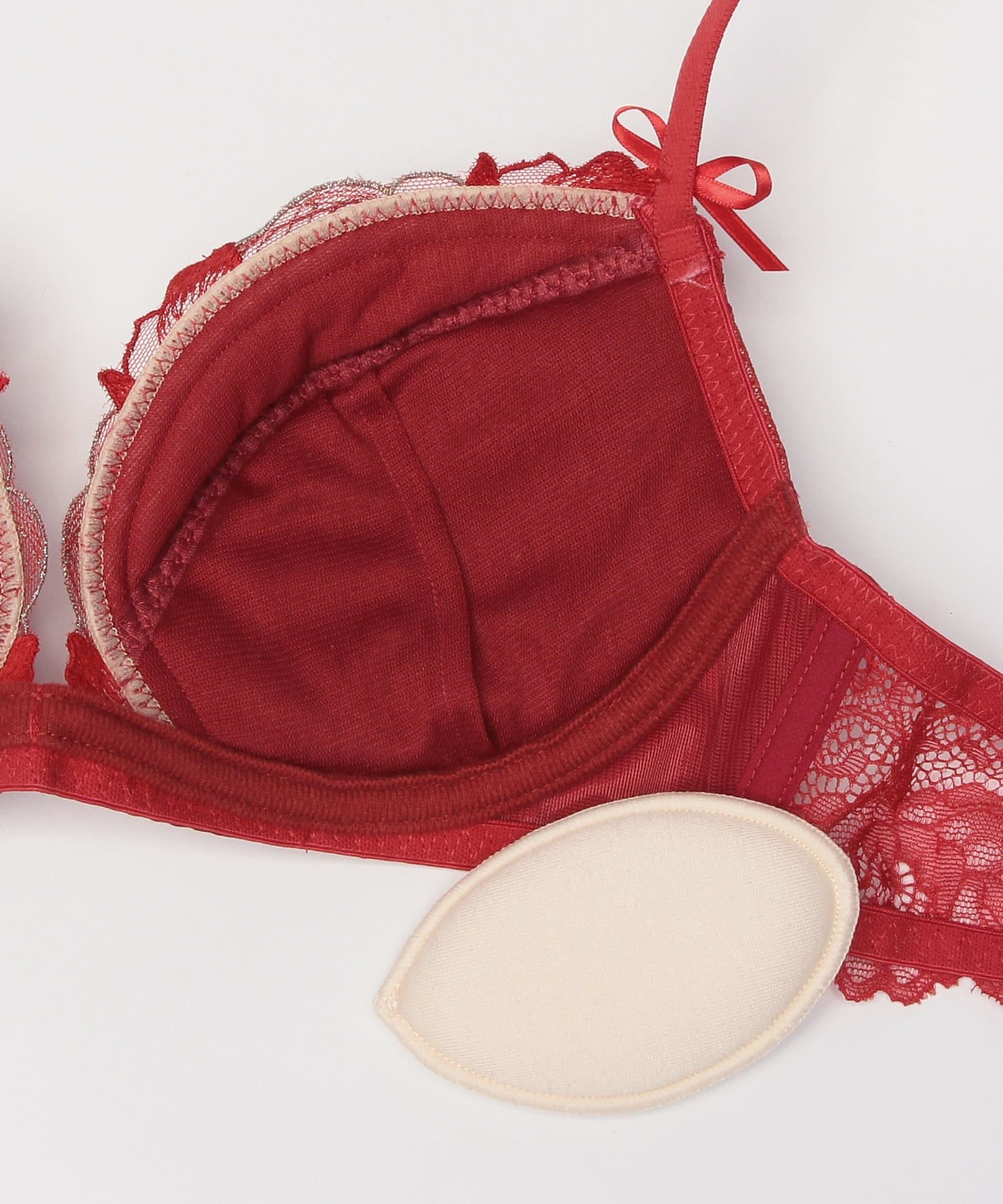 エミリー ホットリフト ブラ