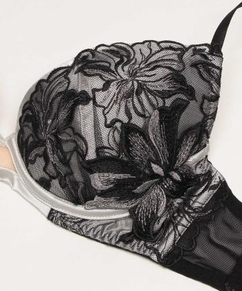 ヴェリシア グラマーアップ ブラ