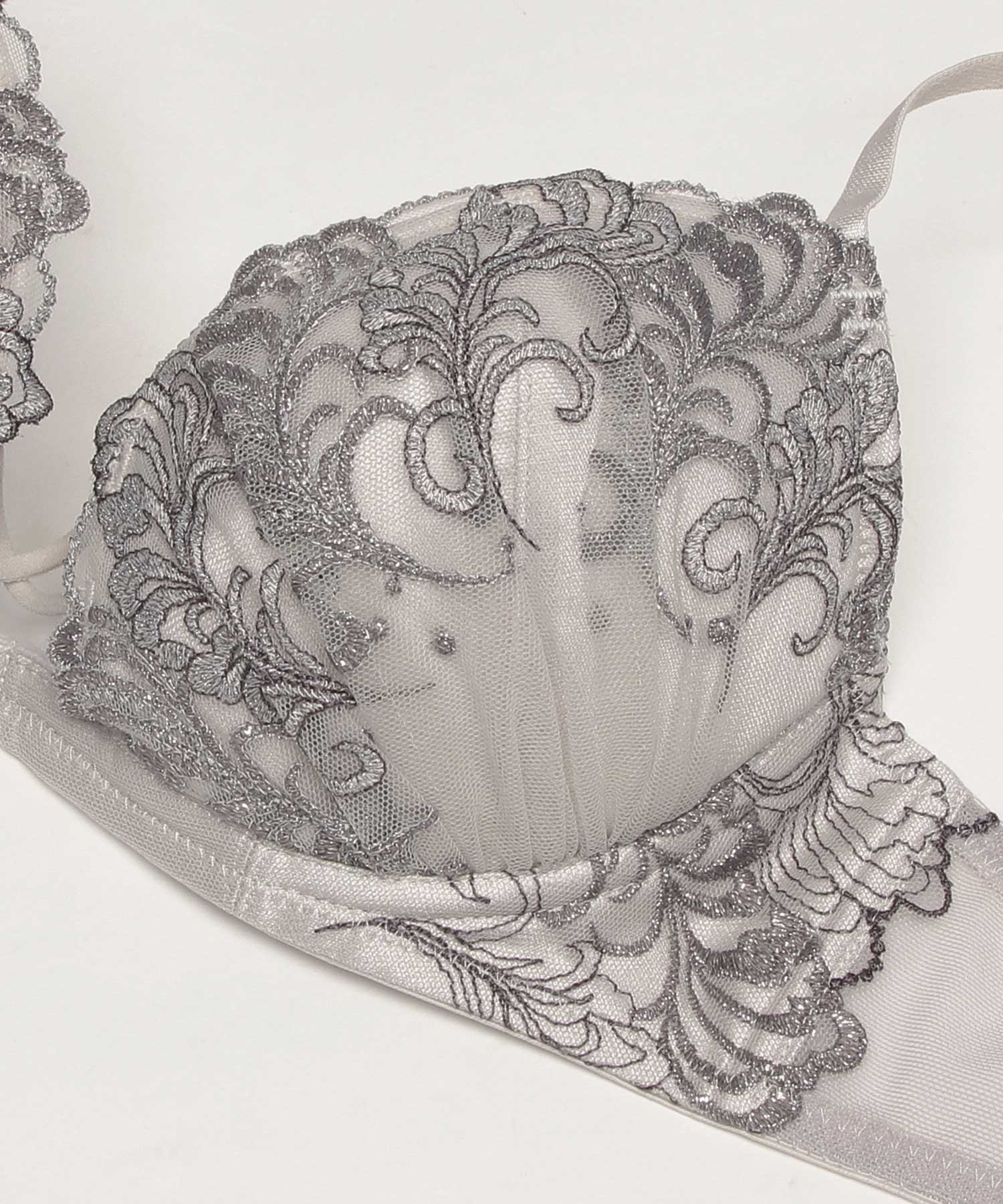 アヴェネル ホットリフト ブラ