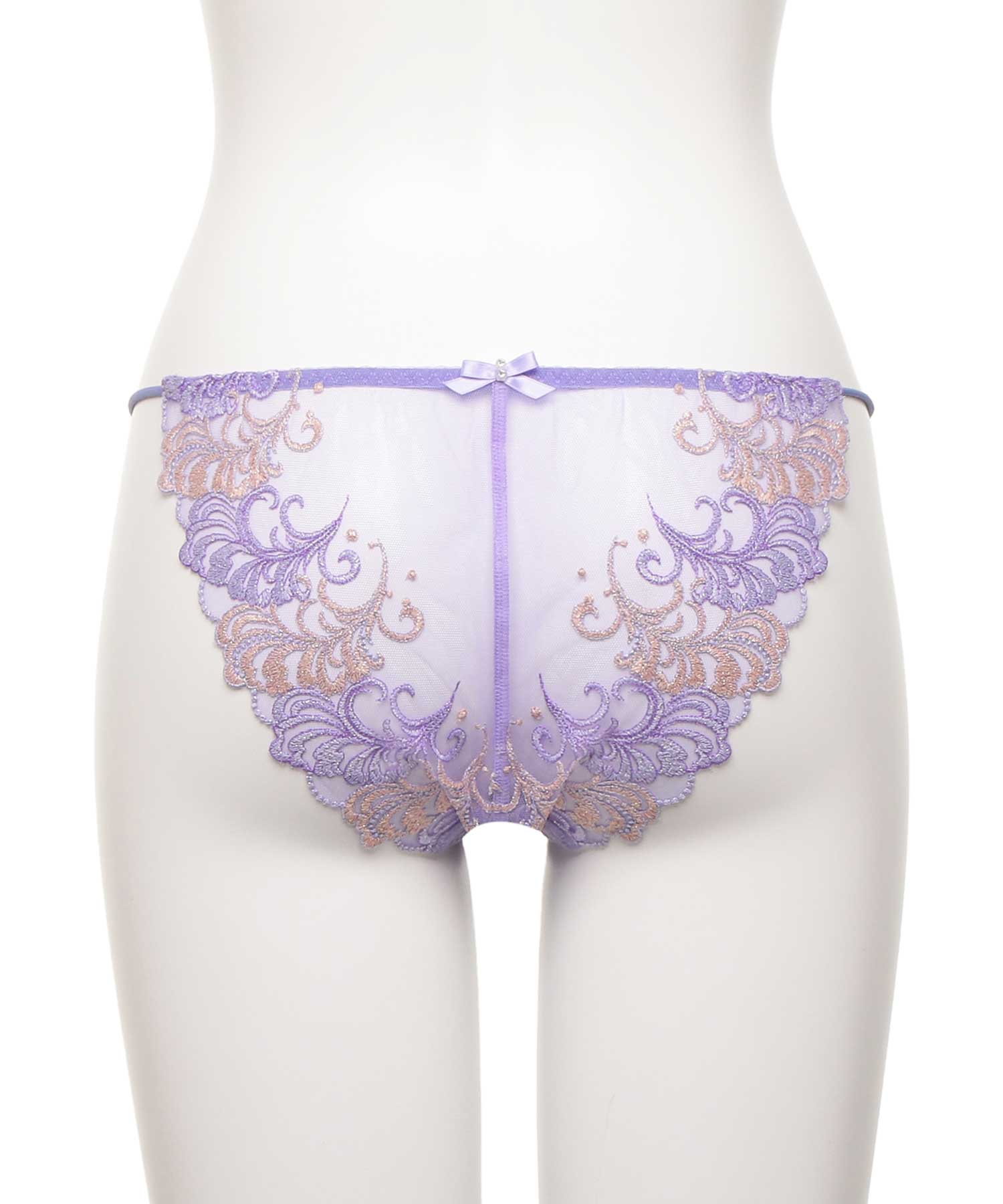 アヴェネル エンブロイダリーレース ショーツ