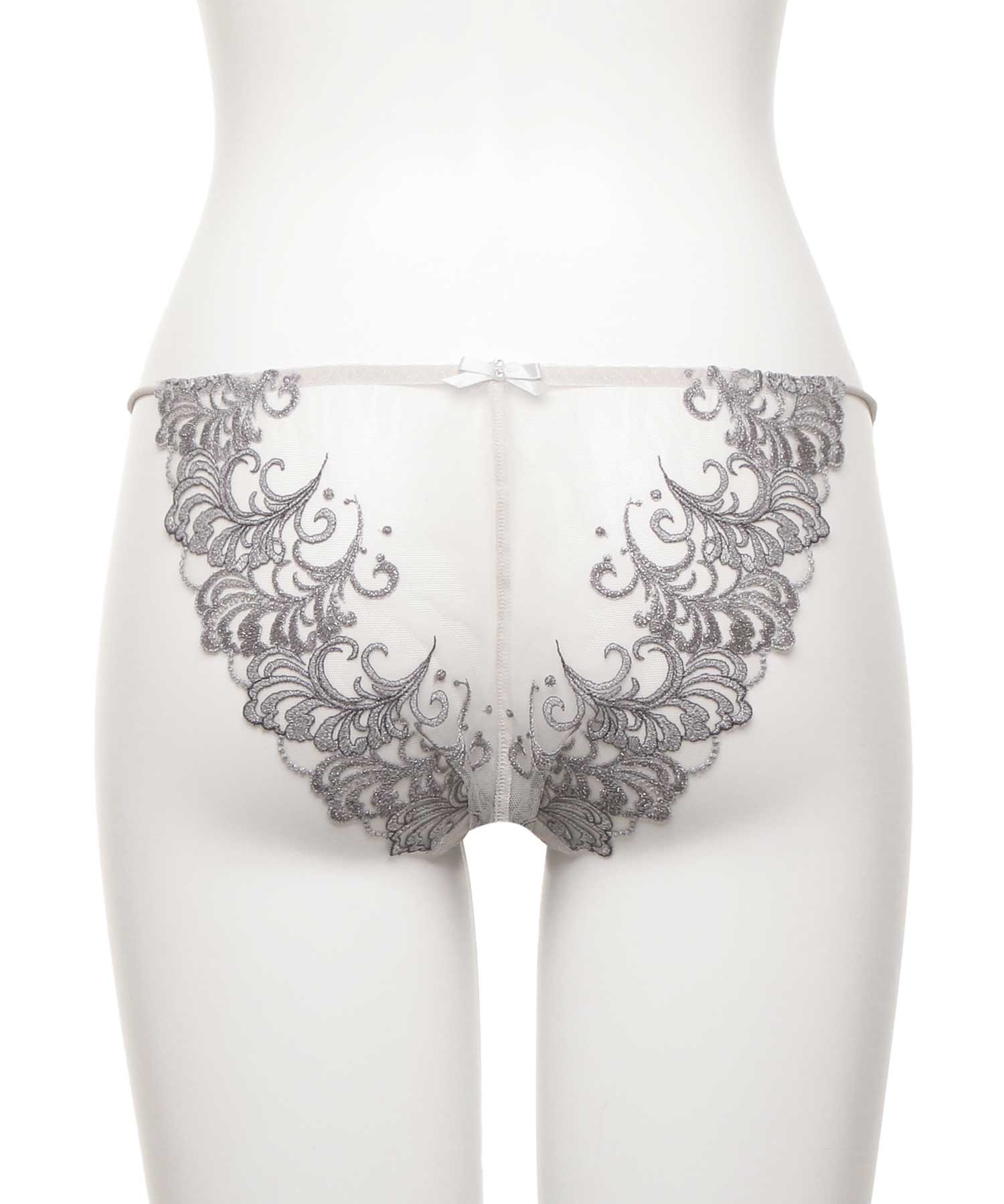 アヴェネル エンブロイダリーレース ショーツ