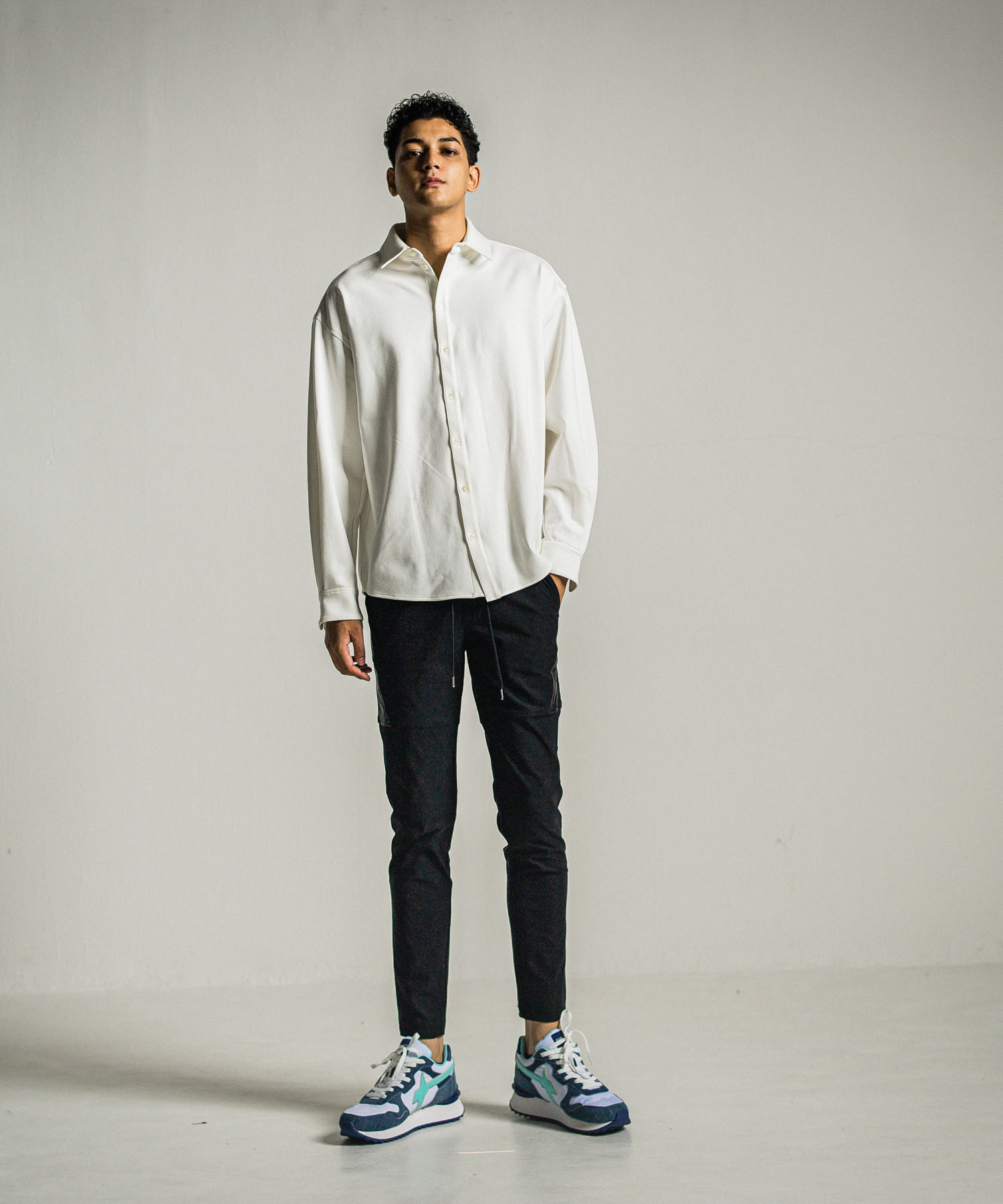 W6YZ×RESOUNDCLOTHINGコラボスニーカー