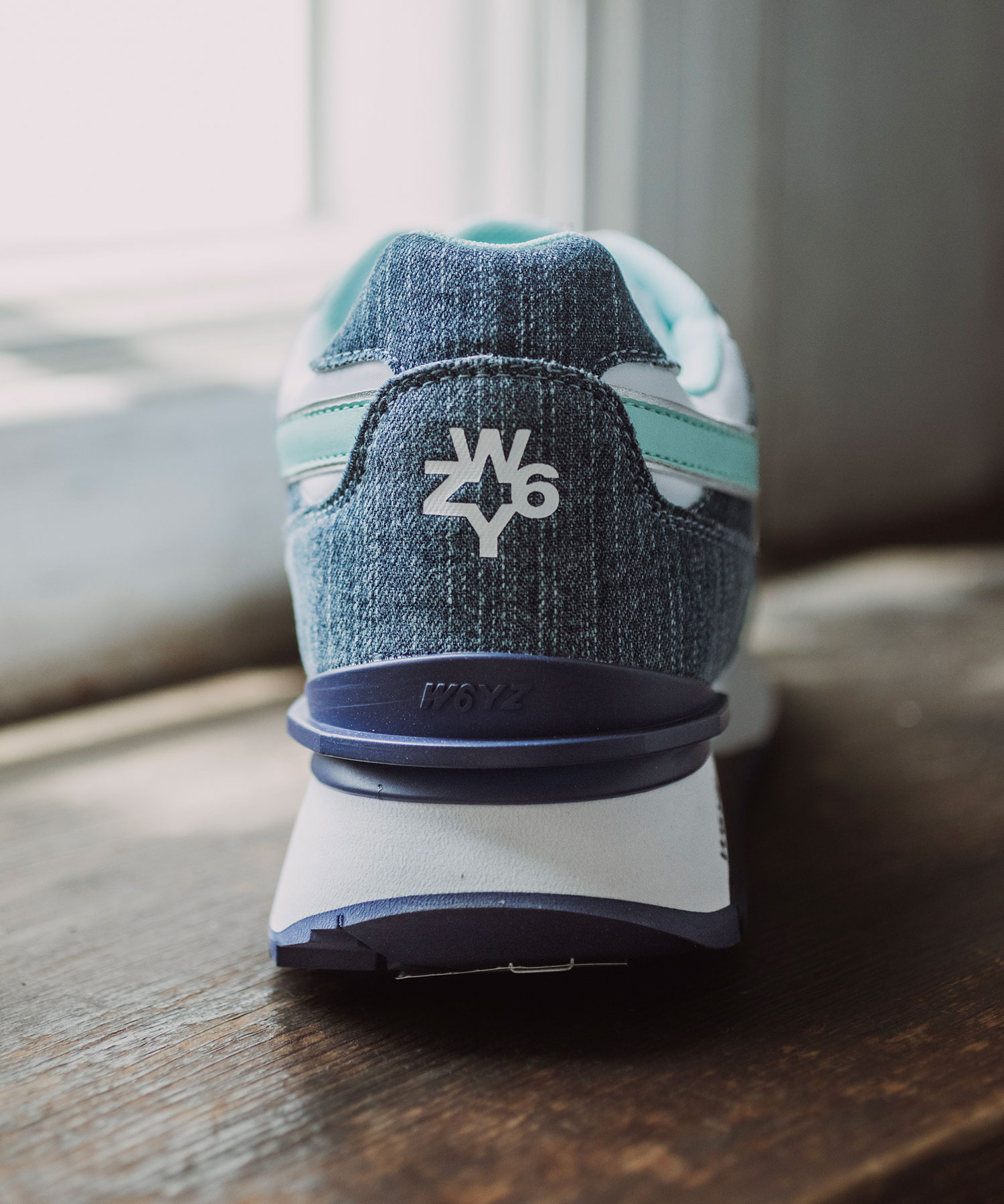 W6YZ×RESOUNDCLOTHINGコラボスニーカー