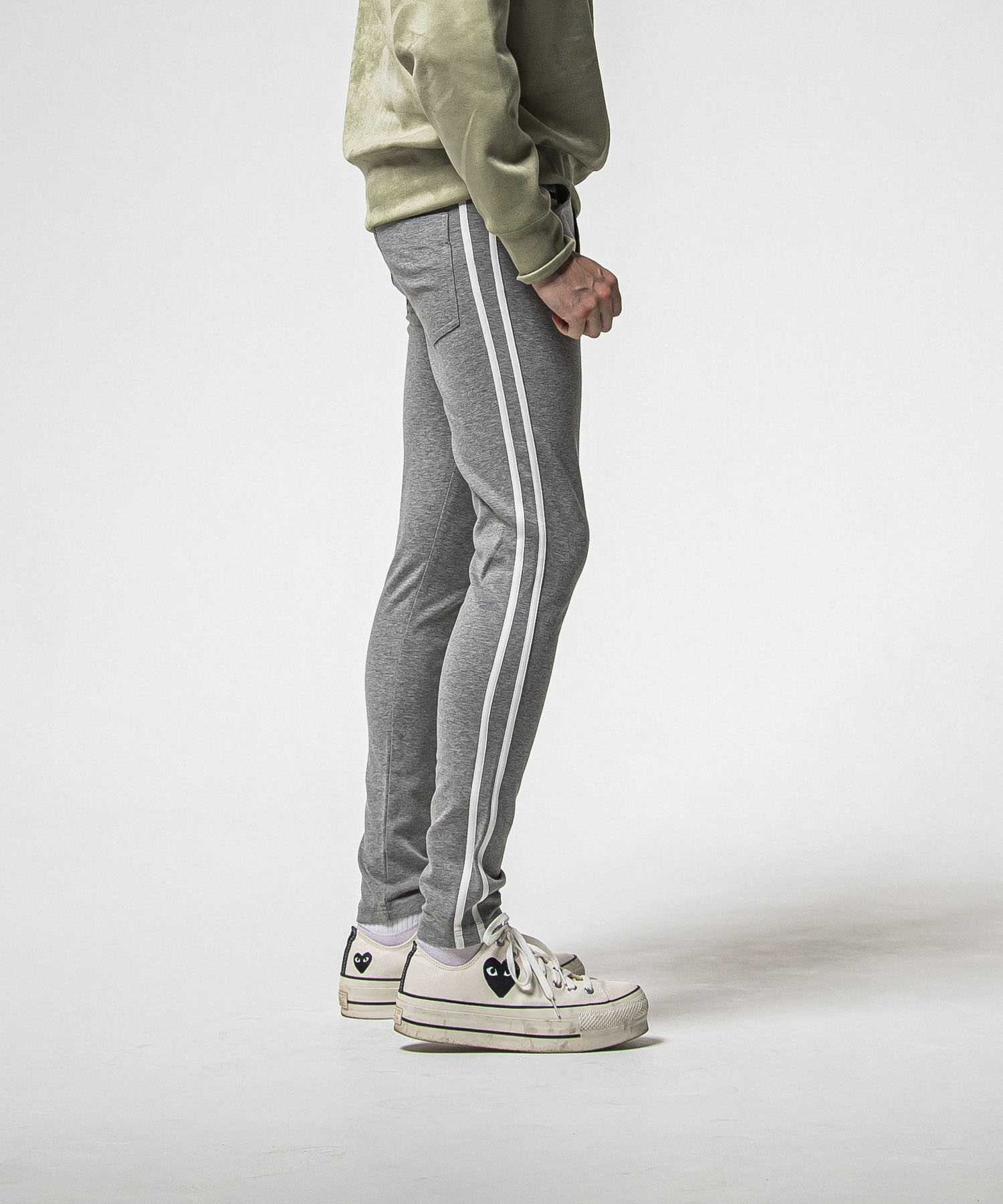 RESOUND CLOTHING リサウンドクロージング　ラインパンツ シルエットの綺麗なラインパンツをお探しの方は、これをお試し