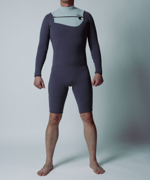 ウェットスーツ