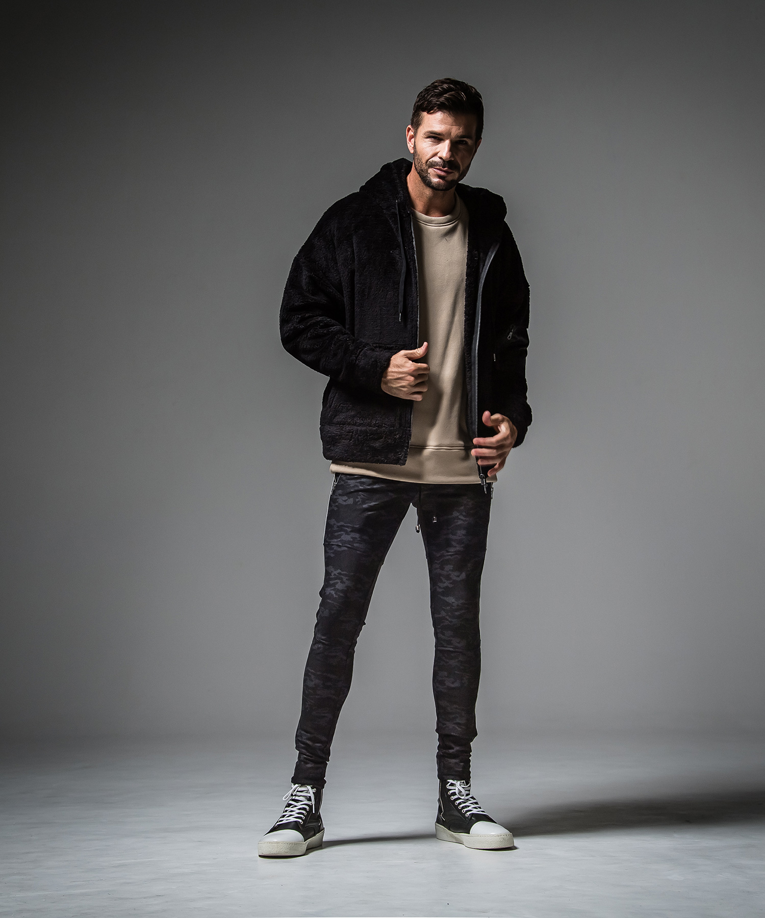 ID BACKROGO velours fleece drop trainer