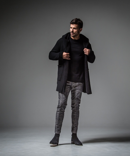 OUT SEAM SWEATER