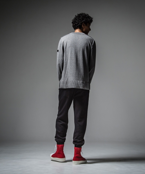 OUT SEAM SWEATER