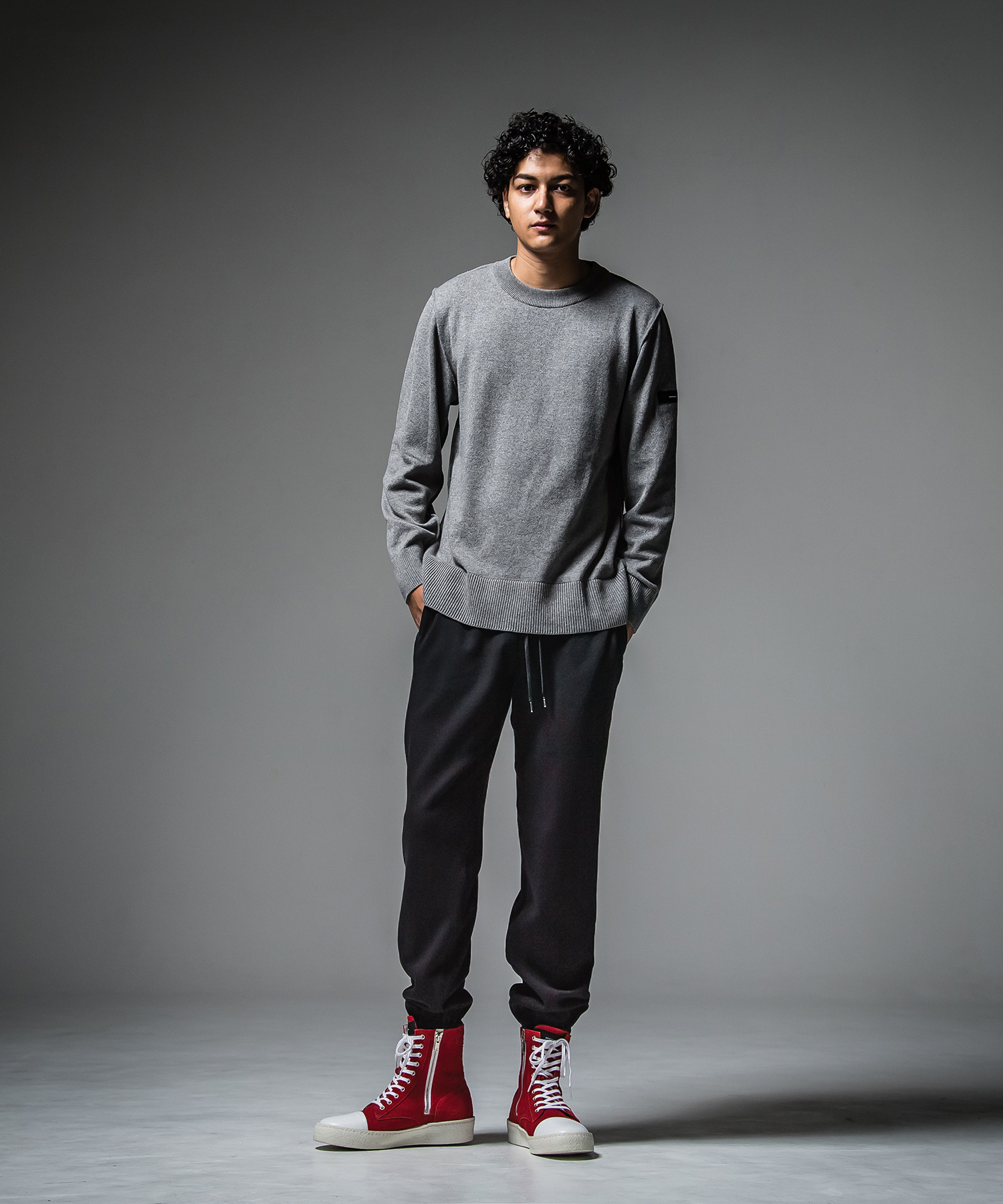OUT SEAM SWEATER