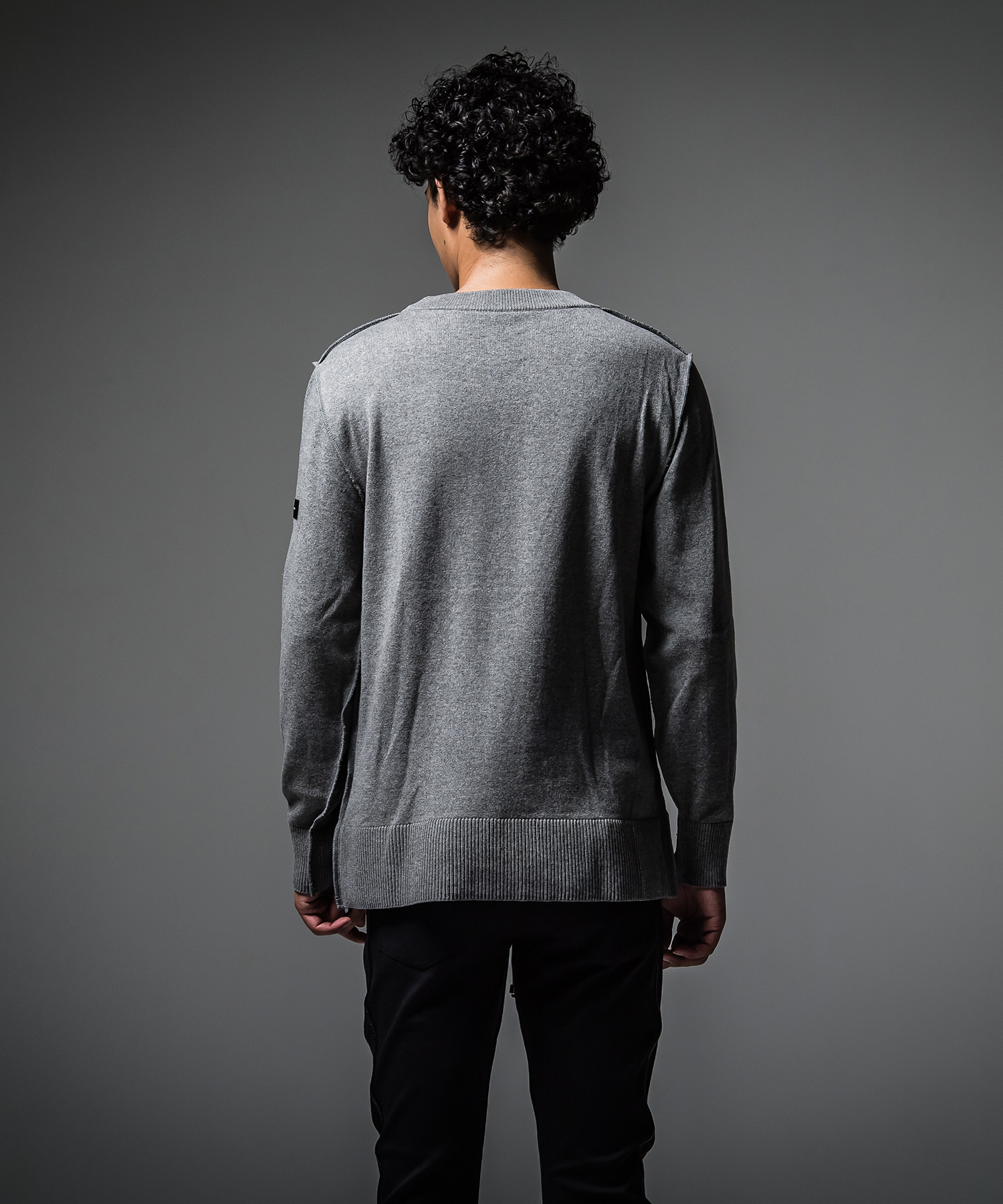 OUT SEAM SWEATER