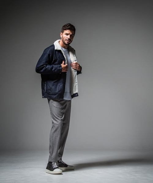 OUT SEAM SWEATER