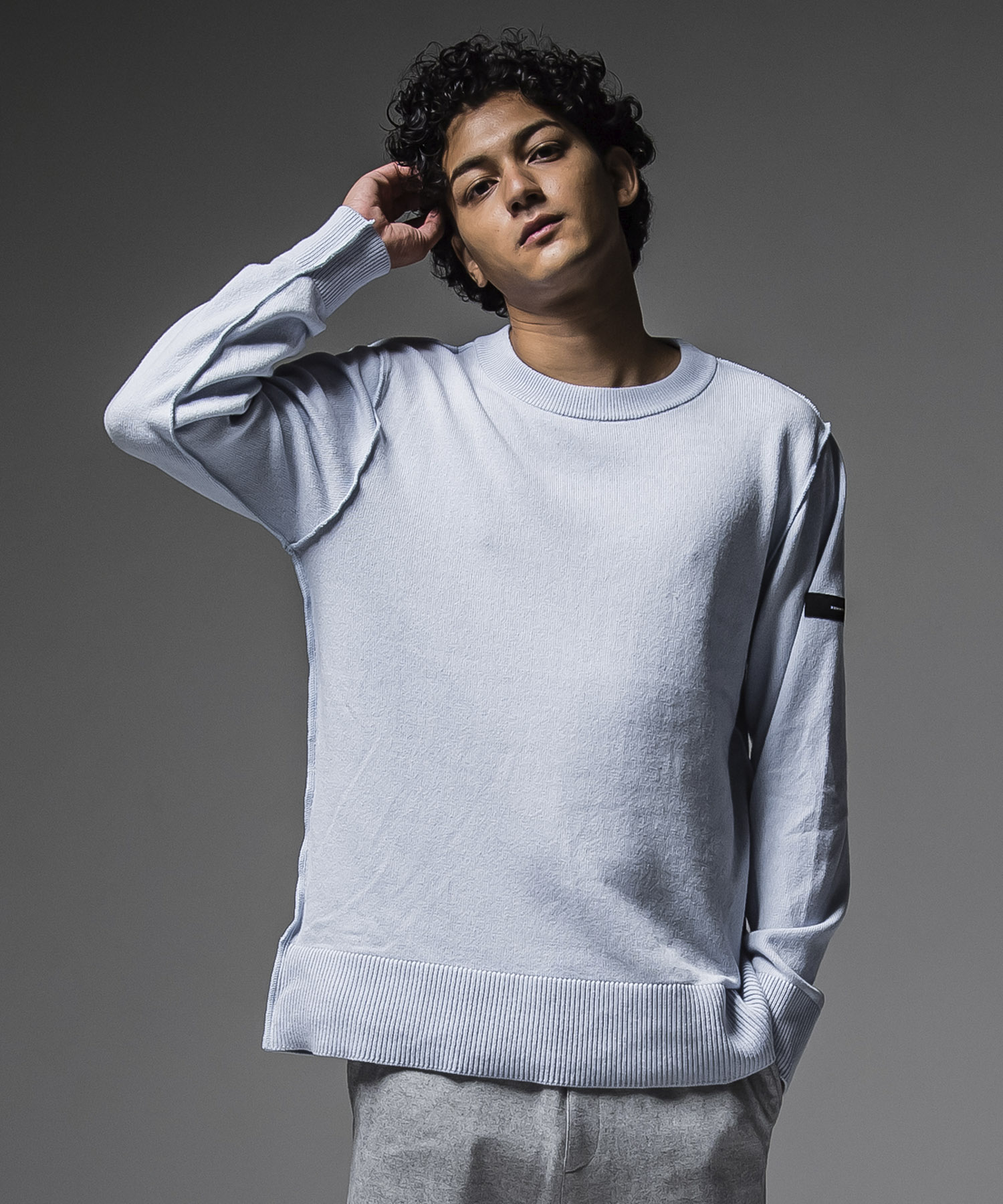 OUT SEAM SWEATER