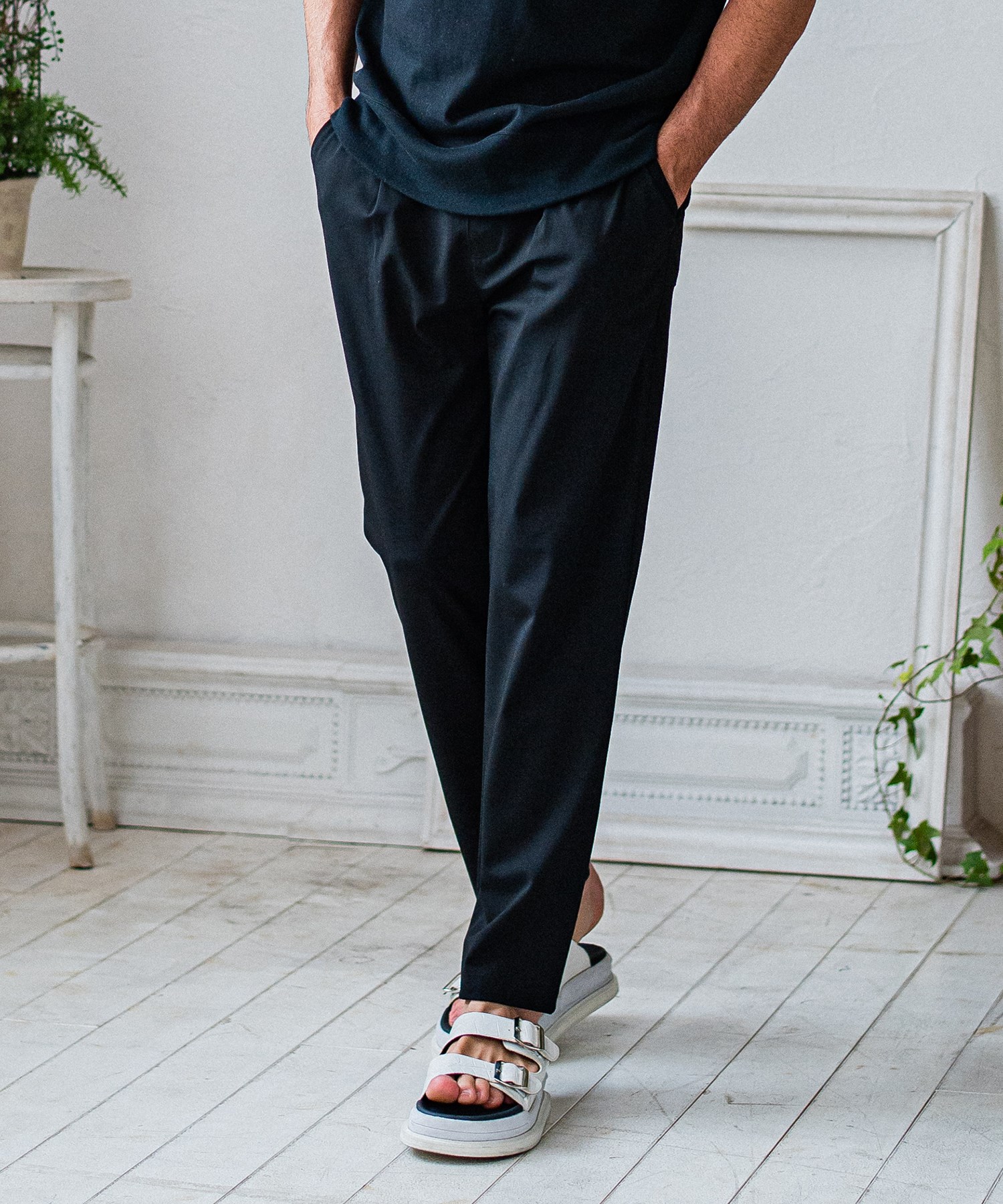 CHRIS EASY WIDE TUCK PANTS