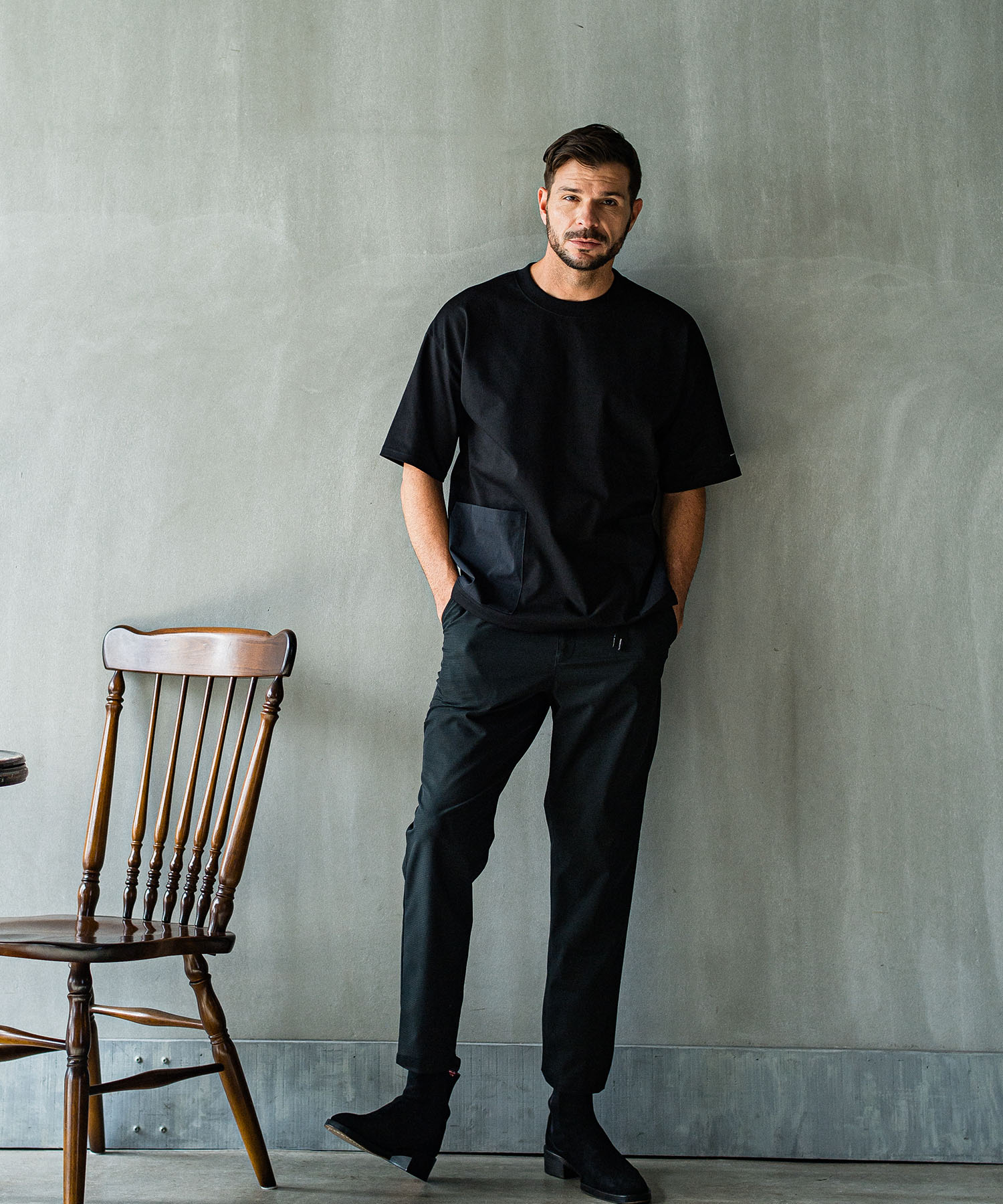 SIDE POCKET  OVER TEE