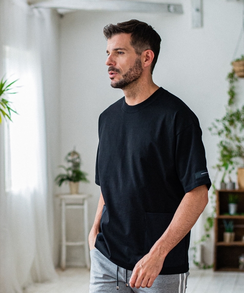 SIDE POCKET  OVER TEE