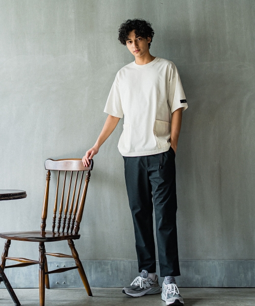 SIDE POCKET  OVER TEE