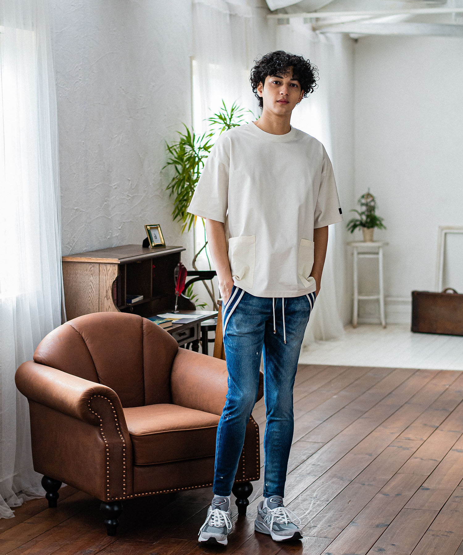 SIDE POCKET  OVER TEE