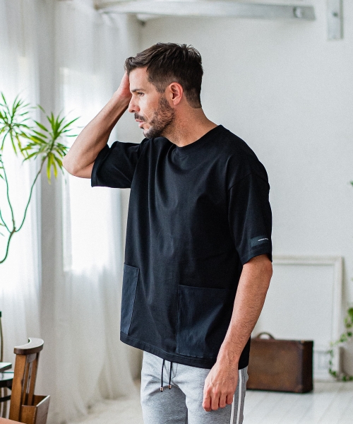 SIDE POCKET  OVER TEE