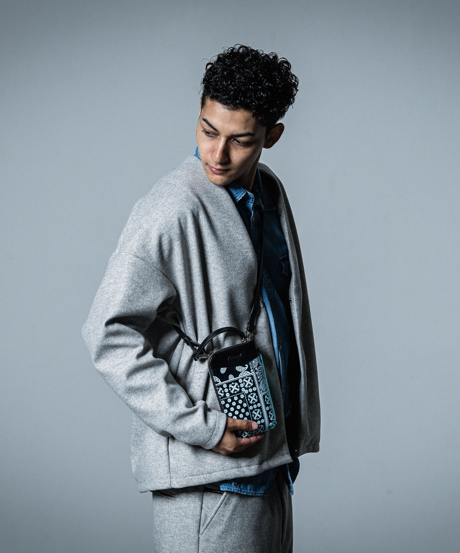 vermilion×RESOUND PVC Mobile pouch