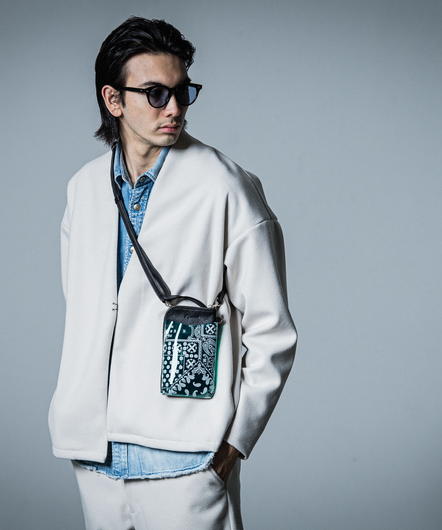 vermilion×RESOUND PVC Mobile pouch