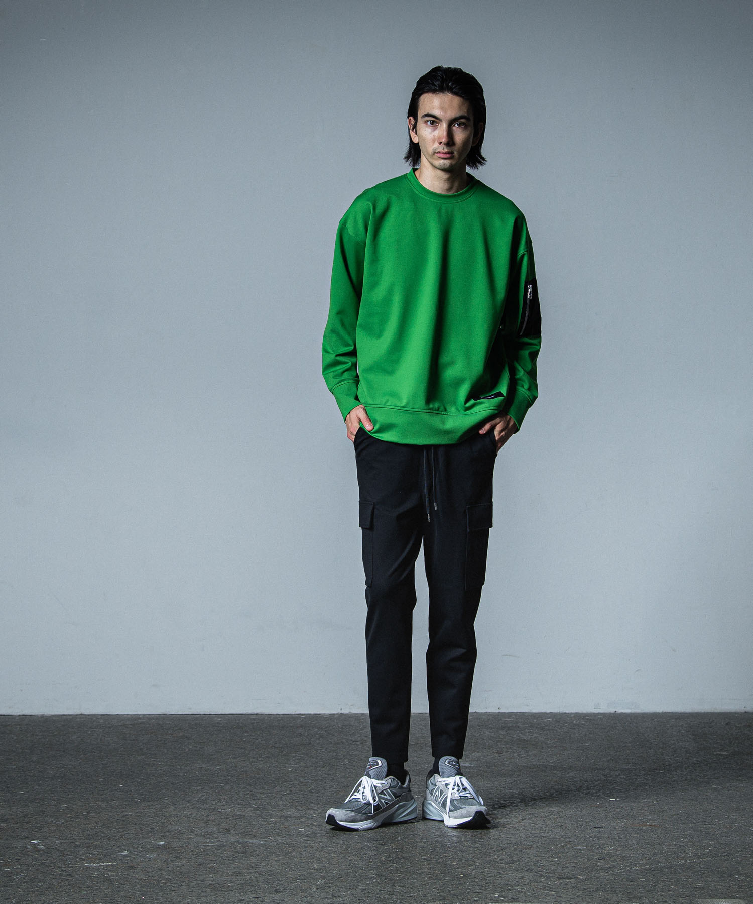 military pocket loose trainer