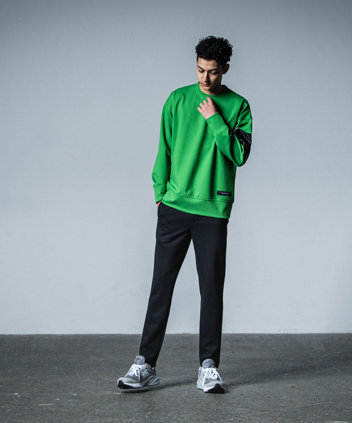 military pocket loose trainer