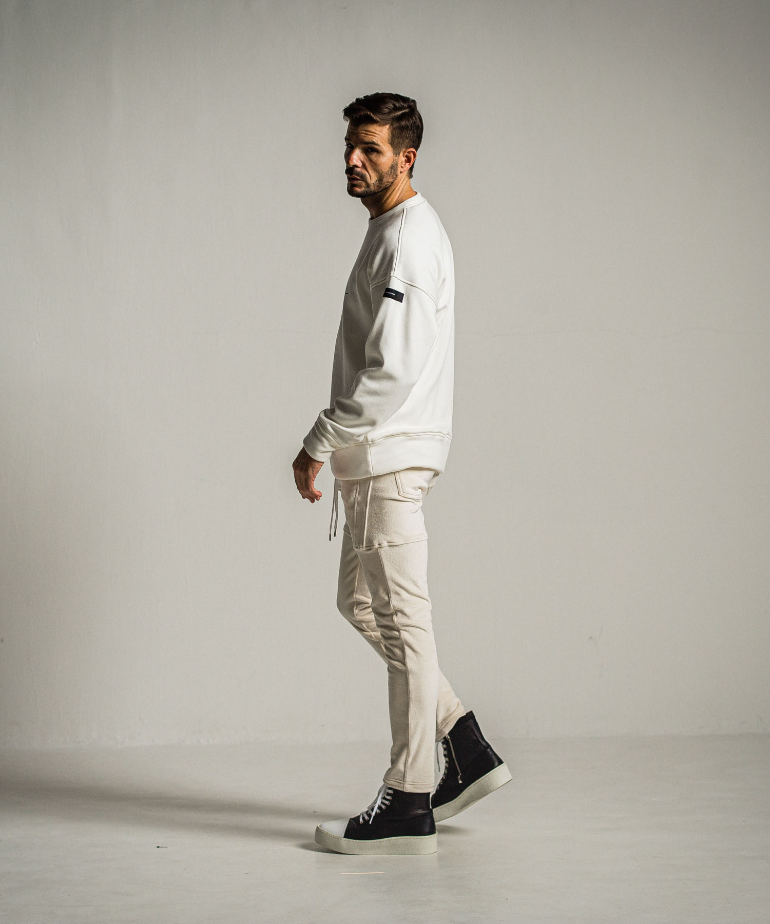 handwriting rogo velours fleece drop trainer