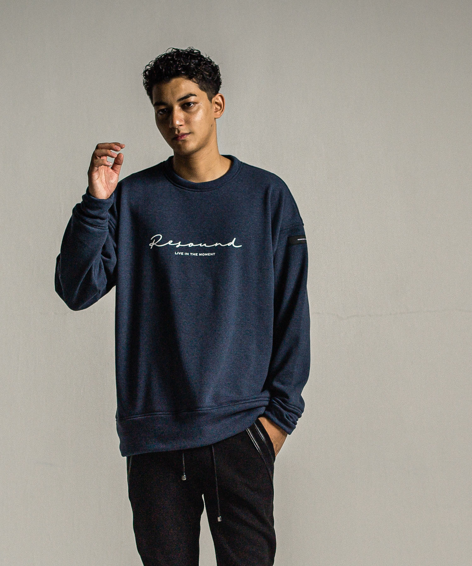 handwriting rogo velours fleece drop trainer