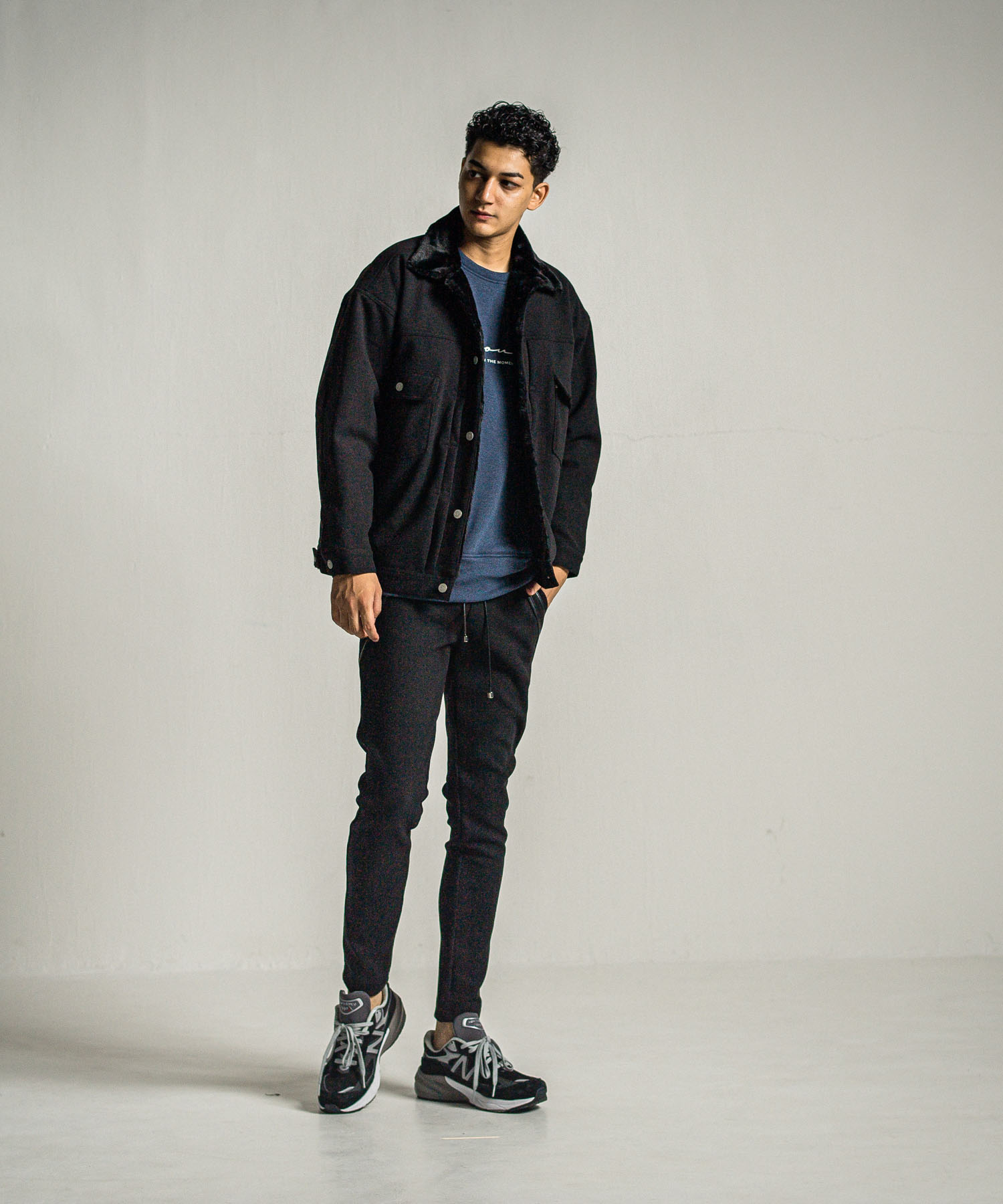 handwriting rogo velours fleece drop trainer