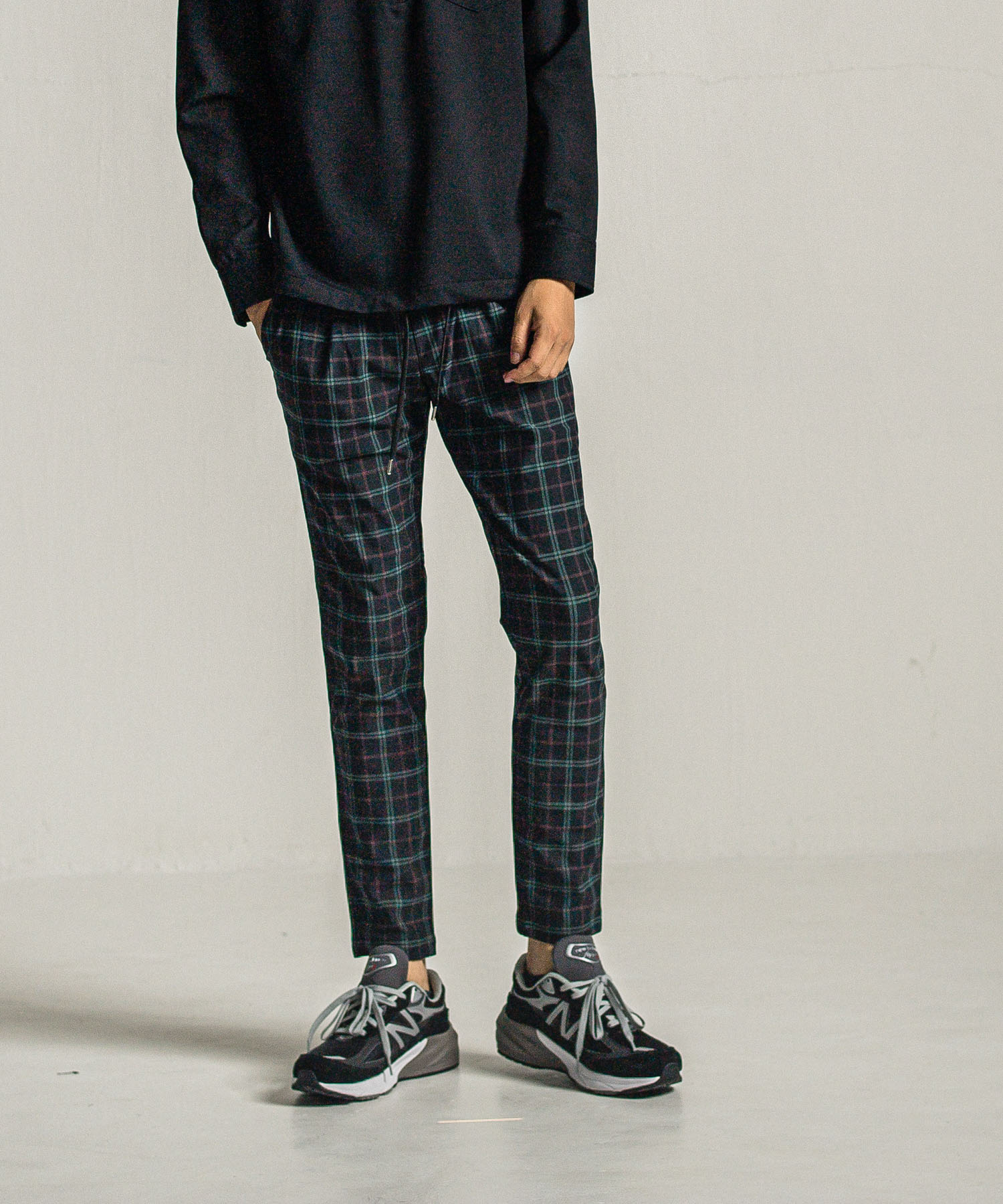 CHRIS EASY HEAT TUCK PANTS