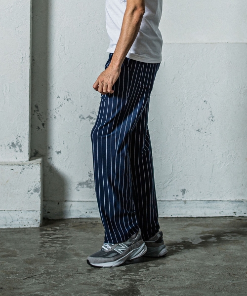 CHRIS　EASY WIDE TUCK PANTS