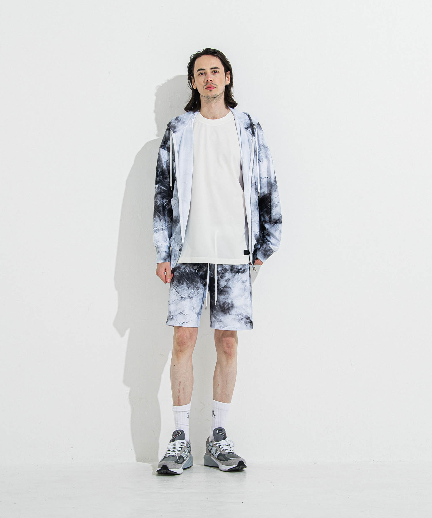 RUSH  OVER  ZIPUP　HOODIE