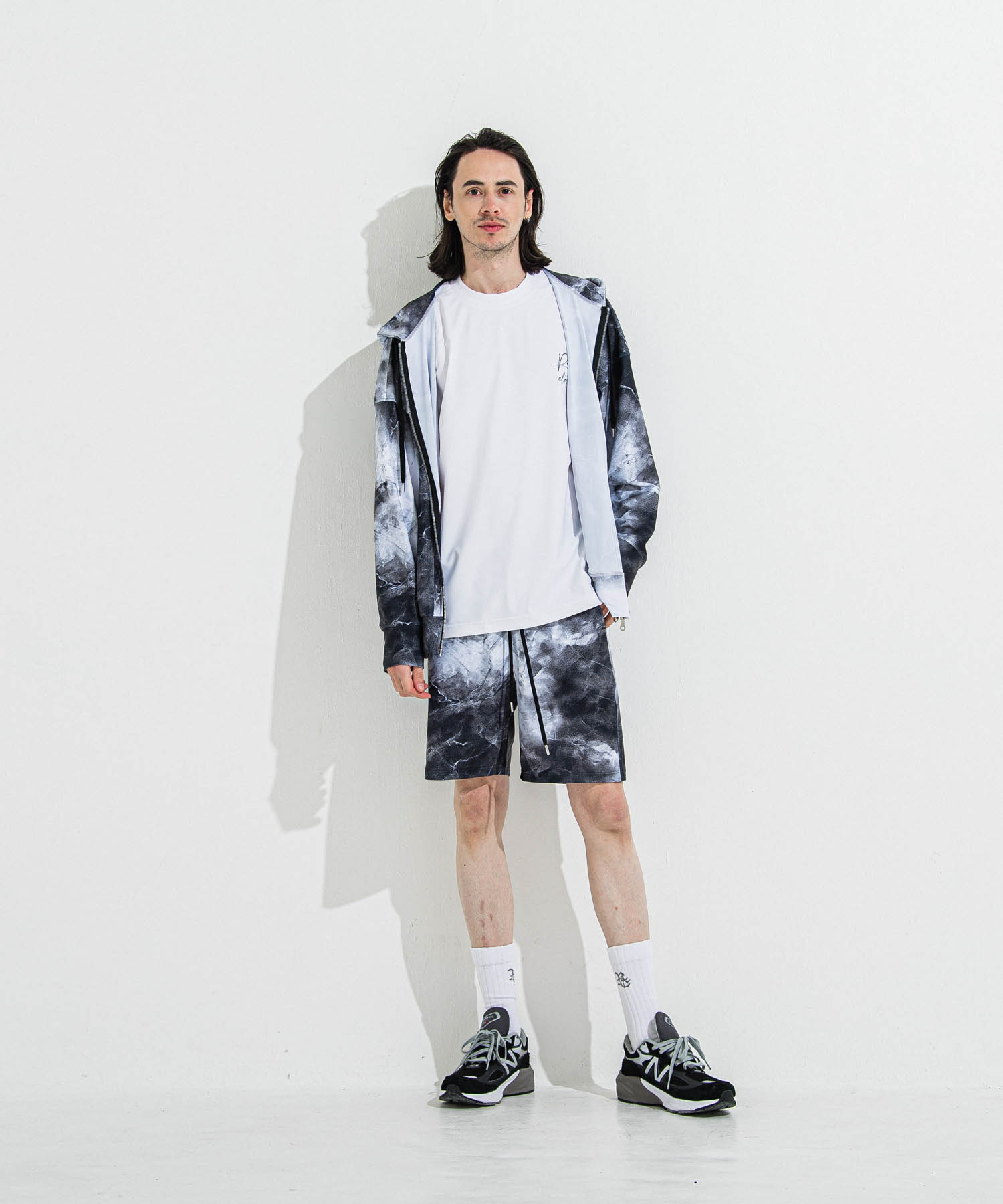 RUSH  OVER  ZIPUP　HOODIE