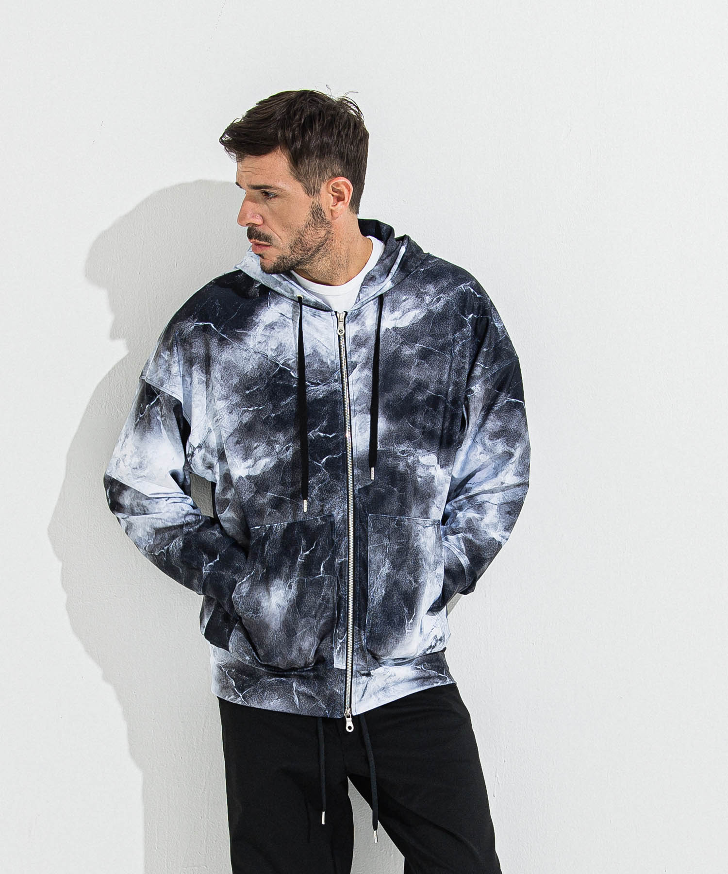 RUSH  OVER  ZIPUP　HOODIE